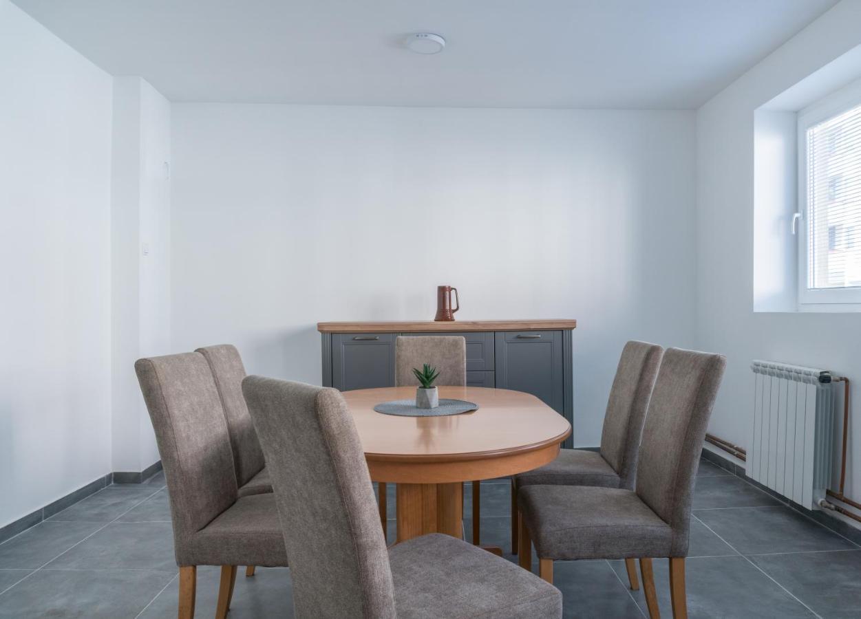 Gerardus Apartmani Vrsac Extérieur photo